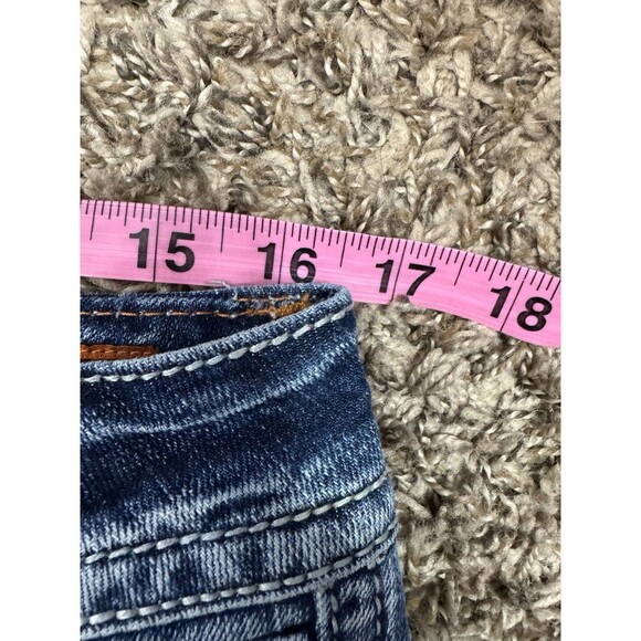 Rock Revival Shorts Womens 32 Stephanie Cut Off Denim Flap Embelished Pocket Y2K - Picture 16 of 16